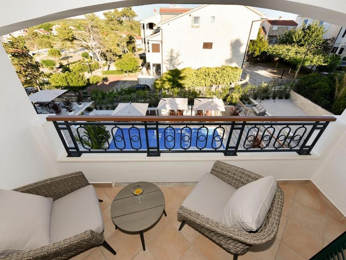 Mediterraneo Garden Apartments เพทรอซาเน ห้อง รูปภาพ