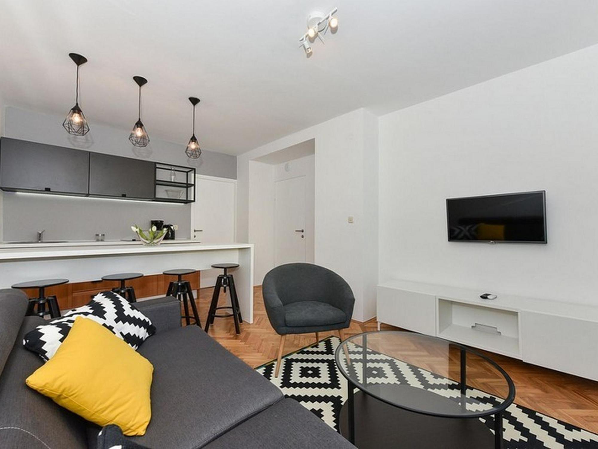 Mediterraneo Garden Apartments เพทรอซาเน ห้อง รูปภาพ
