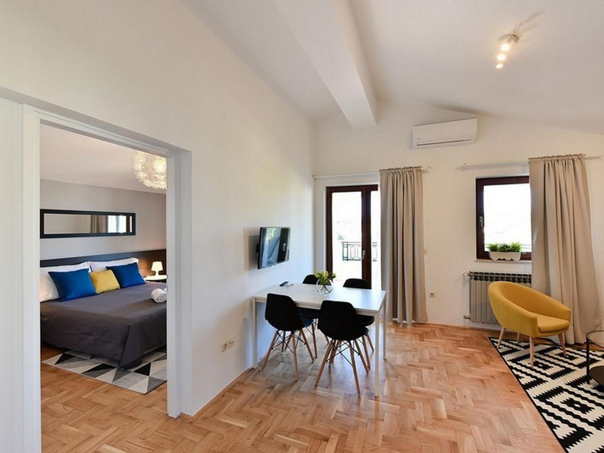 Mediterraneo Garden Apartments เพทรอซาเน ห้อง รูปภาพ