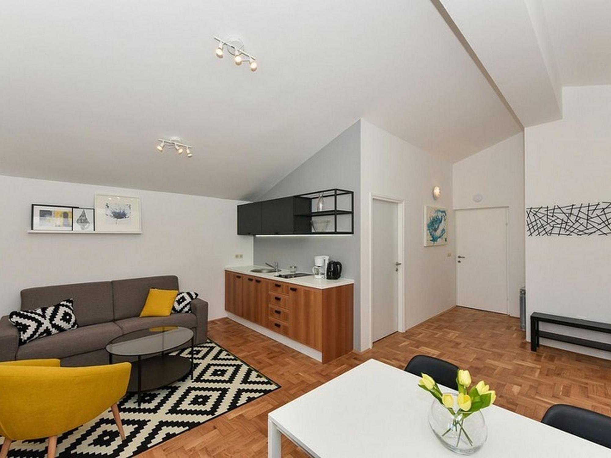 Mediterraneo Garden Apartments เพทรอซาเน ห้อง รูปภาพ