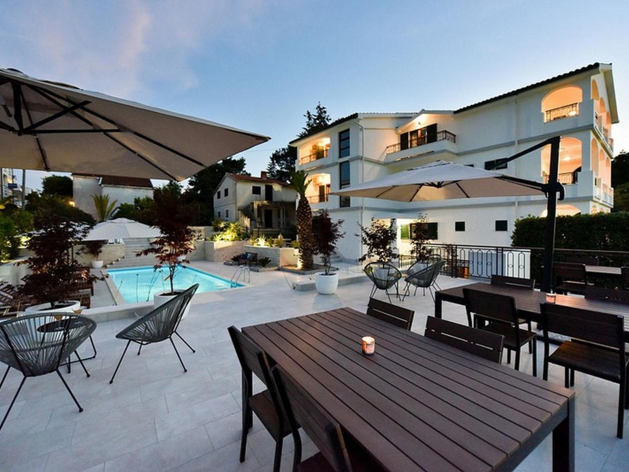 Mediterraneo Garden Apartments เพทรอซาเน ห้อง รูปภาพ