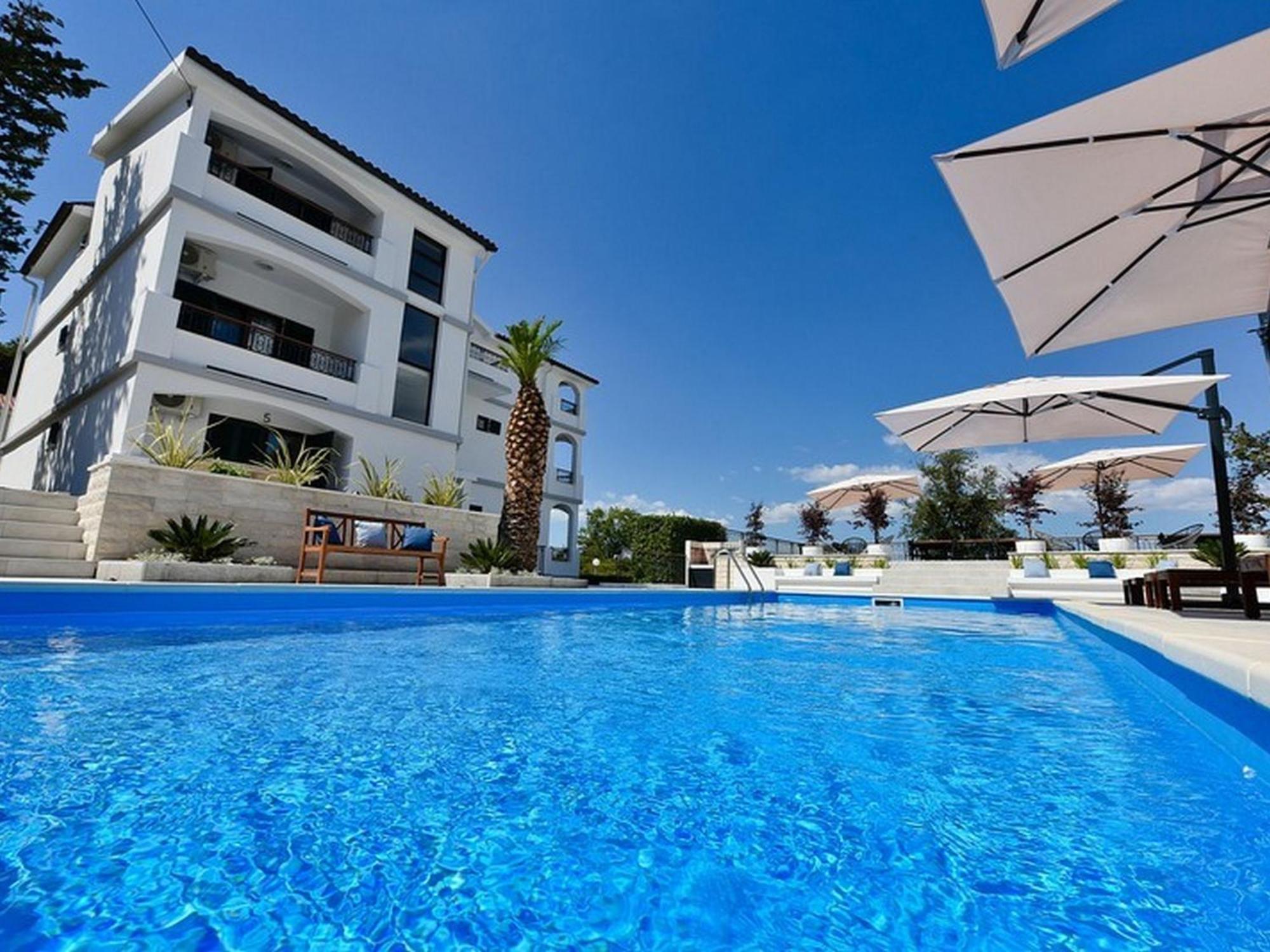Mediterraneo Garden Apartments เพทรอซาเน ห้อง รูปภาพ